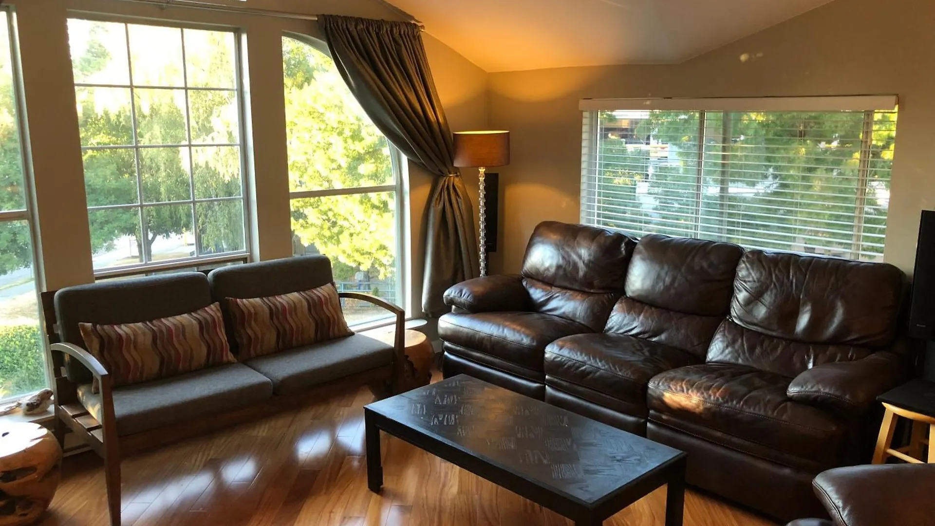 Penthouse Condo With Private Rooftop Patio Vancouver Appartement